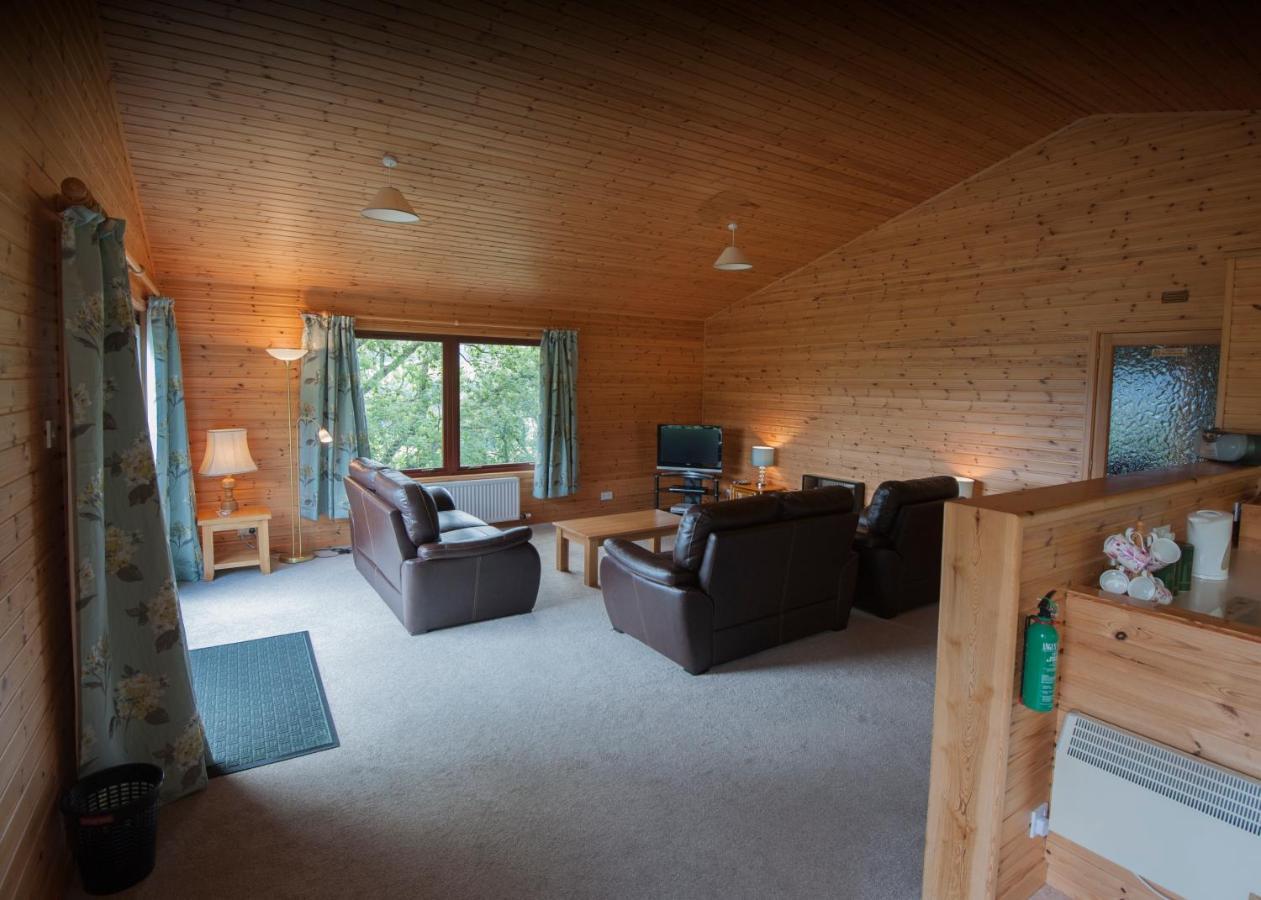 Achmony Holidays Villa Drumnadrochit Bagian luar foto
