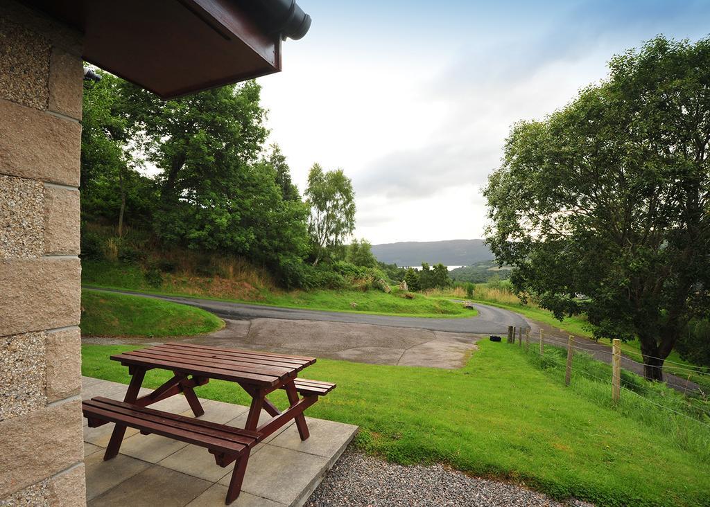 Achmony Holidays Villa Drumnadrochit Bagian luar foto