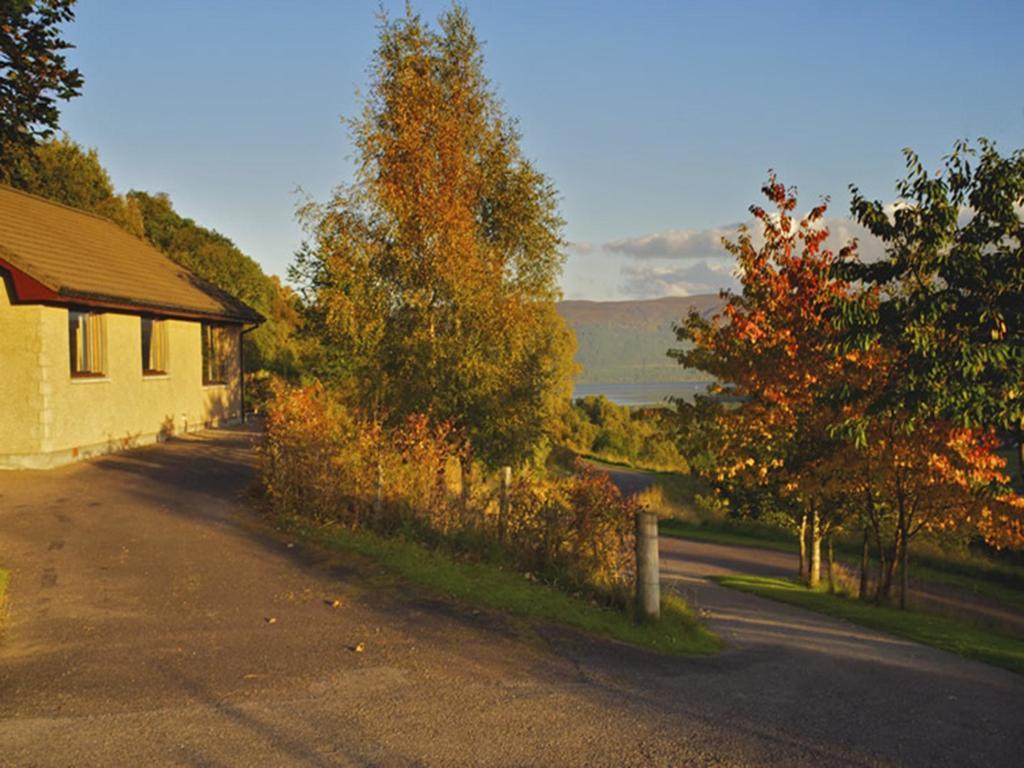Achmony Holidays Villa Drumnadrochit Bagian luar foto