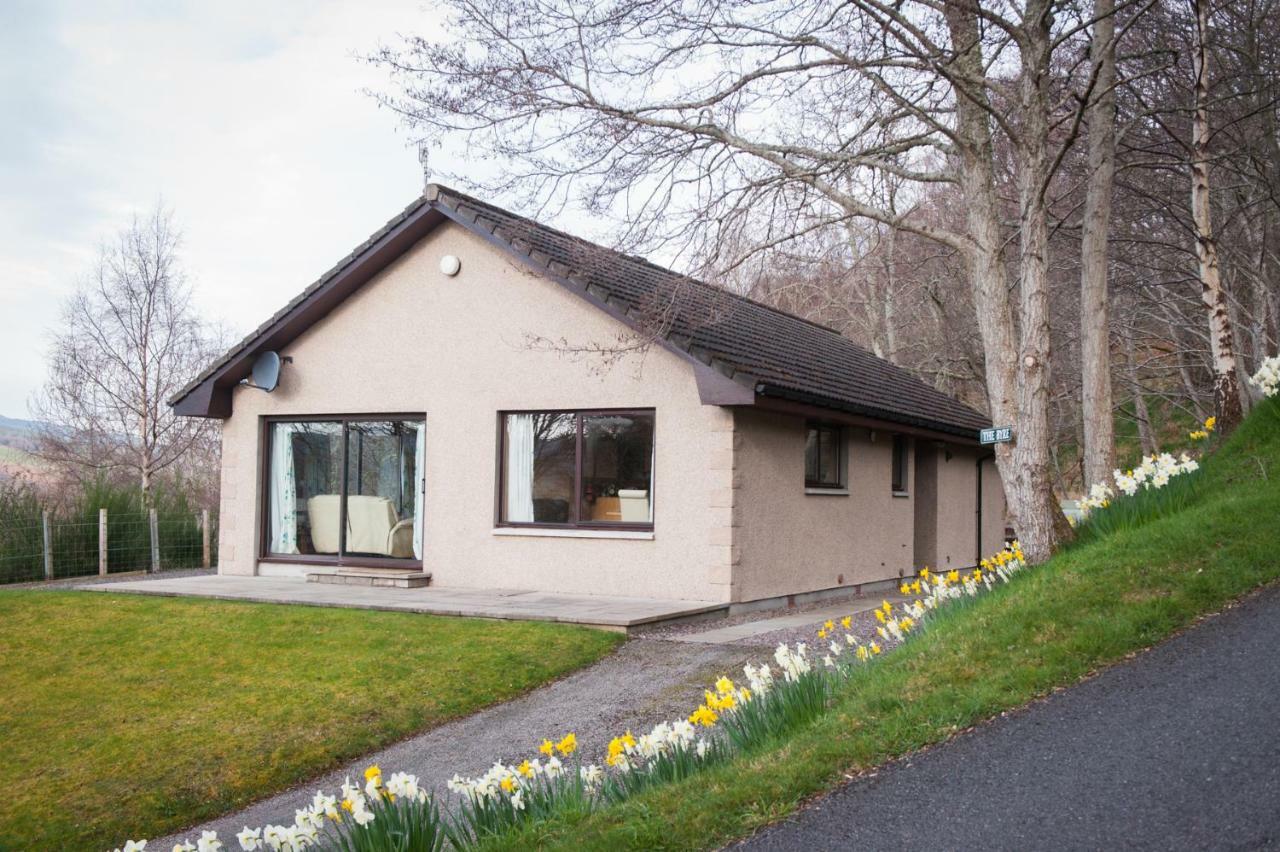 Achmony Holidays Villa Drumnadrochit Bagian luar foto